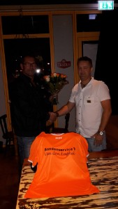 Ton Kremer namens Van den Enghel banden Ton Kremer namens Van den Enghel banden